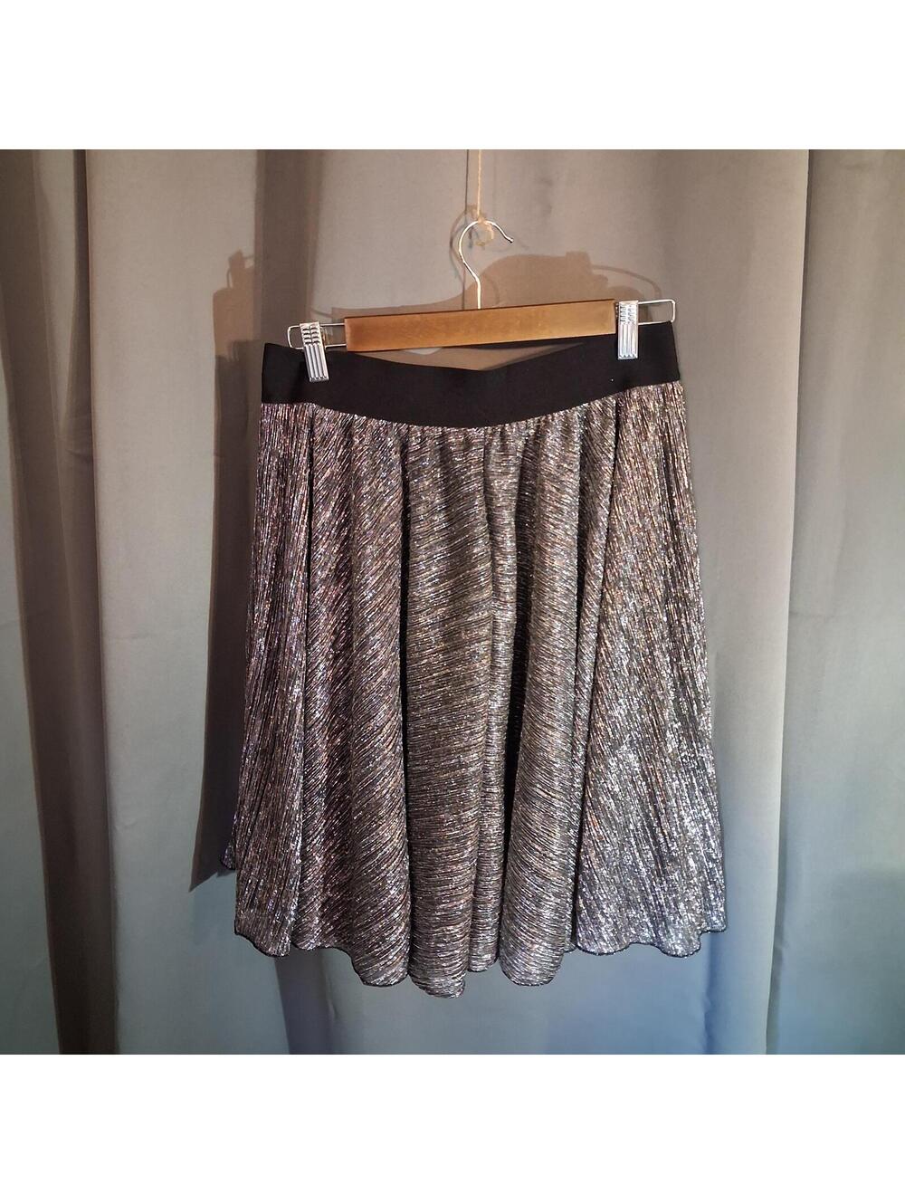 J/M Sportswear Winter Chill Silver Metallic Skirt Size S